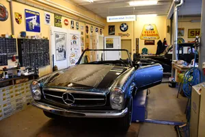 Oldtimer in der Werkstatt