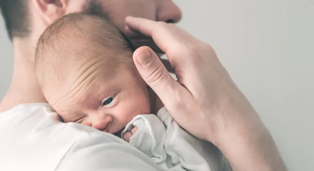 Kommt der Vaterschaftsurlaub 2025? Das ist der Stand