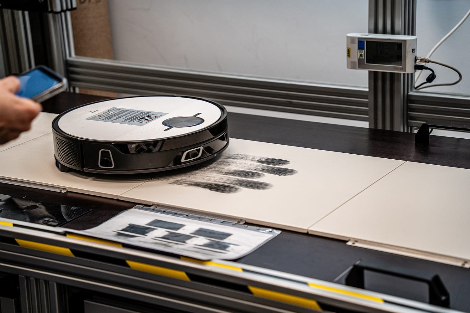 Saug-Wisch-Roboter im Härtetest