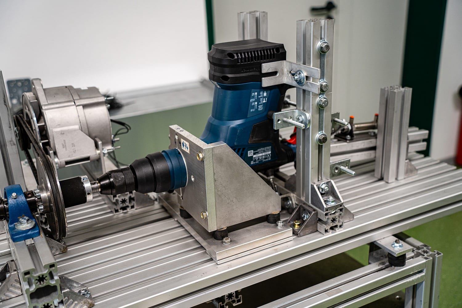 Langzeittests von Elektro-Werkzeugen