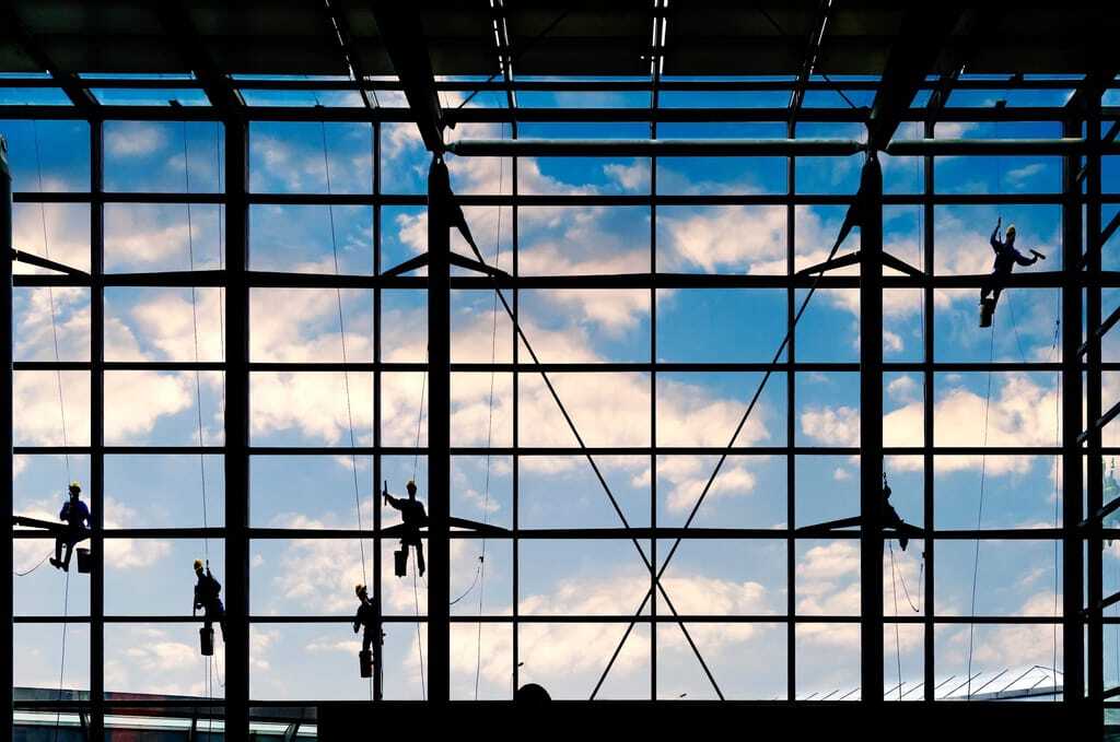 Höherer Tariflohn in der Gebäudereinigung ab 2025 - dhz.net