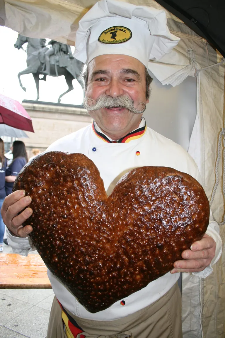 Der ehemalige B&auml;ckermeister und Pr&auml;sident des Deutschen B&auml;cker S&auml;ngerbundes Harald Luther.