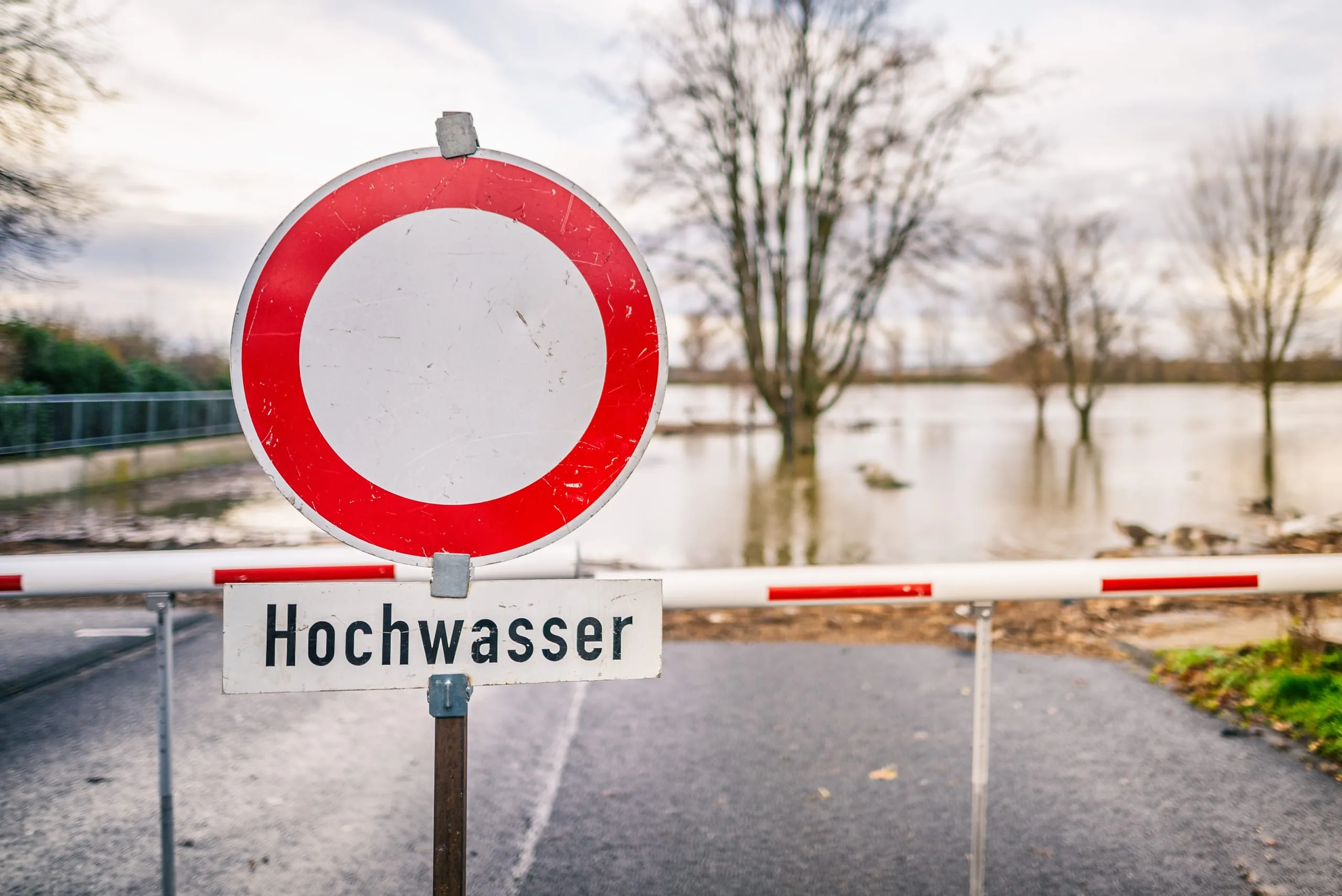 Hochwasser: Streit um die Pflichtversicherung