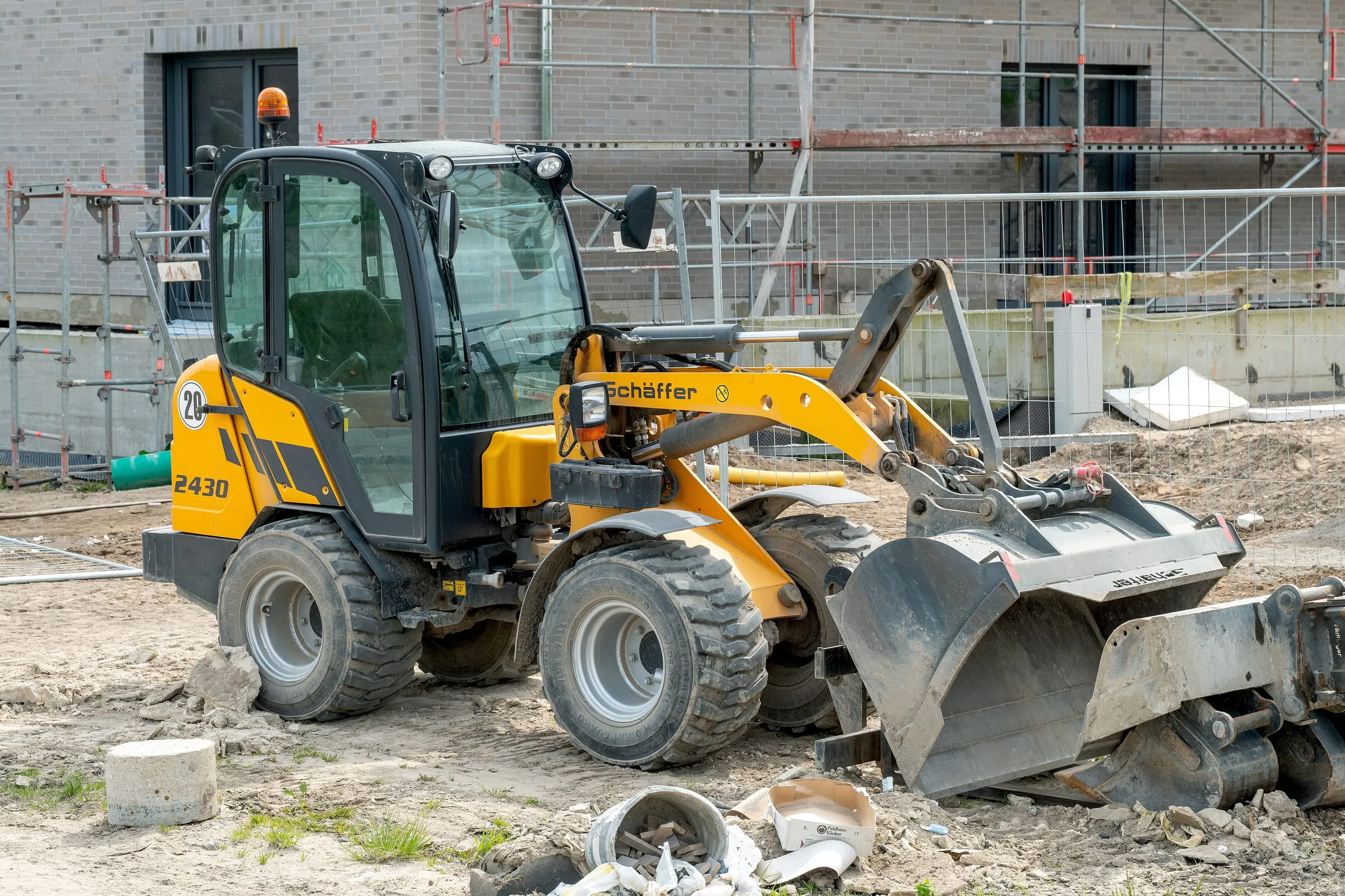 Fake-Inserate: So schützen Sie sich vor Betrug beim Baggerkauf