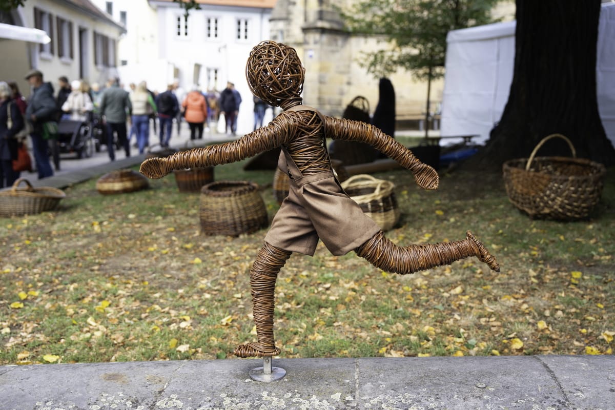 Figur von der Weidenkünstlerin Irmgard Wissing