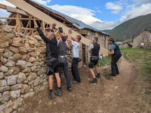 Zimmerer-Azubis in Albanien