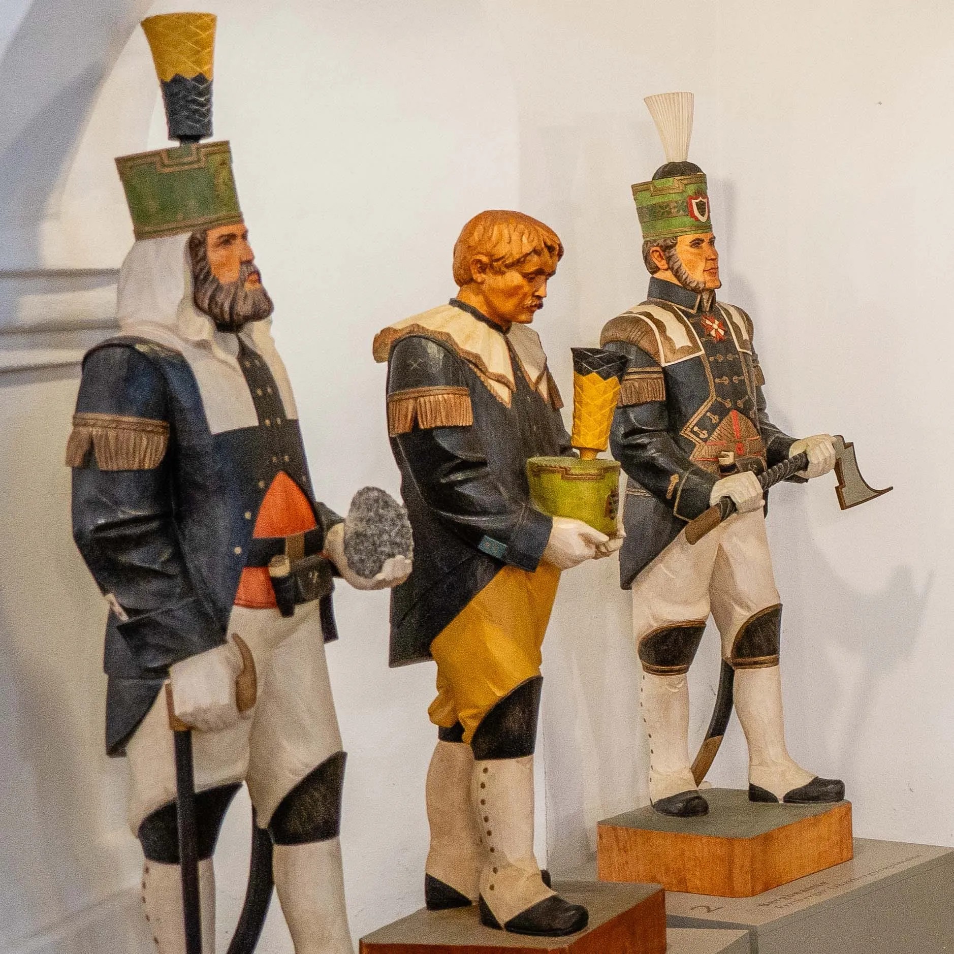 Annaberger Bergmeister, Schneeberger Obersteiger und Freiberger Oberberghauptmann (v. l.)