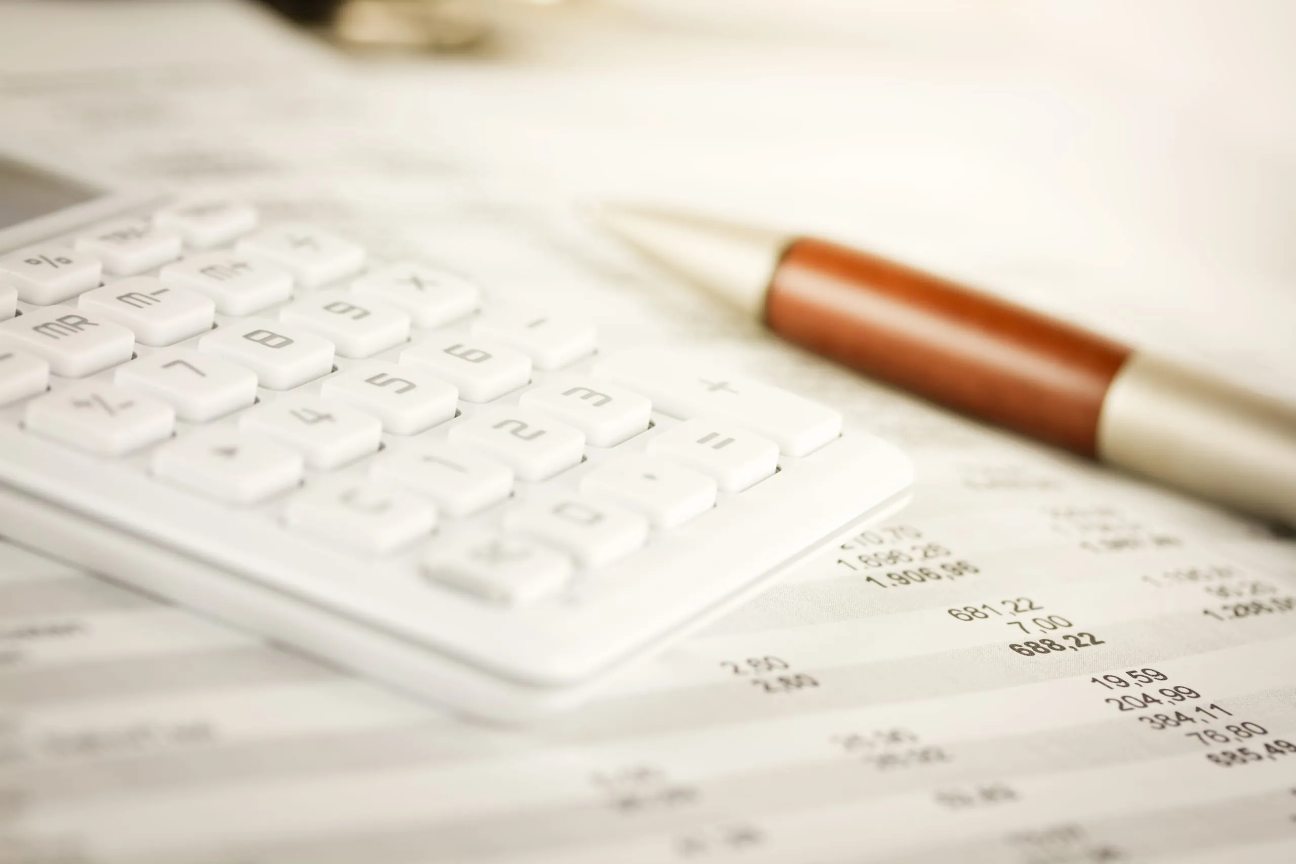 Zum Jahresende: 9 legale Wege zum Geldsparen