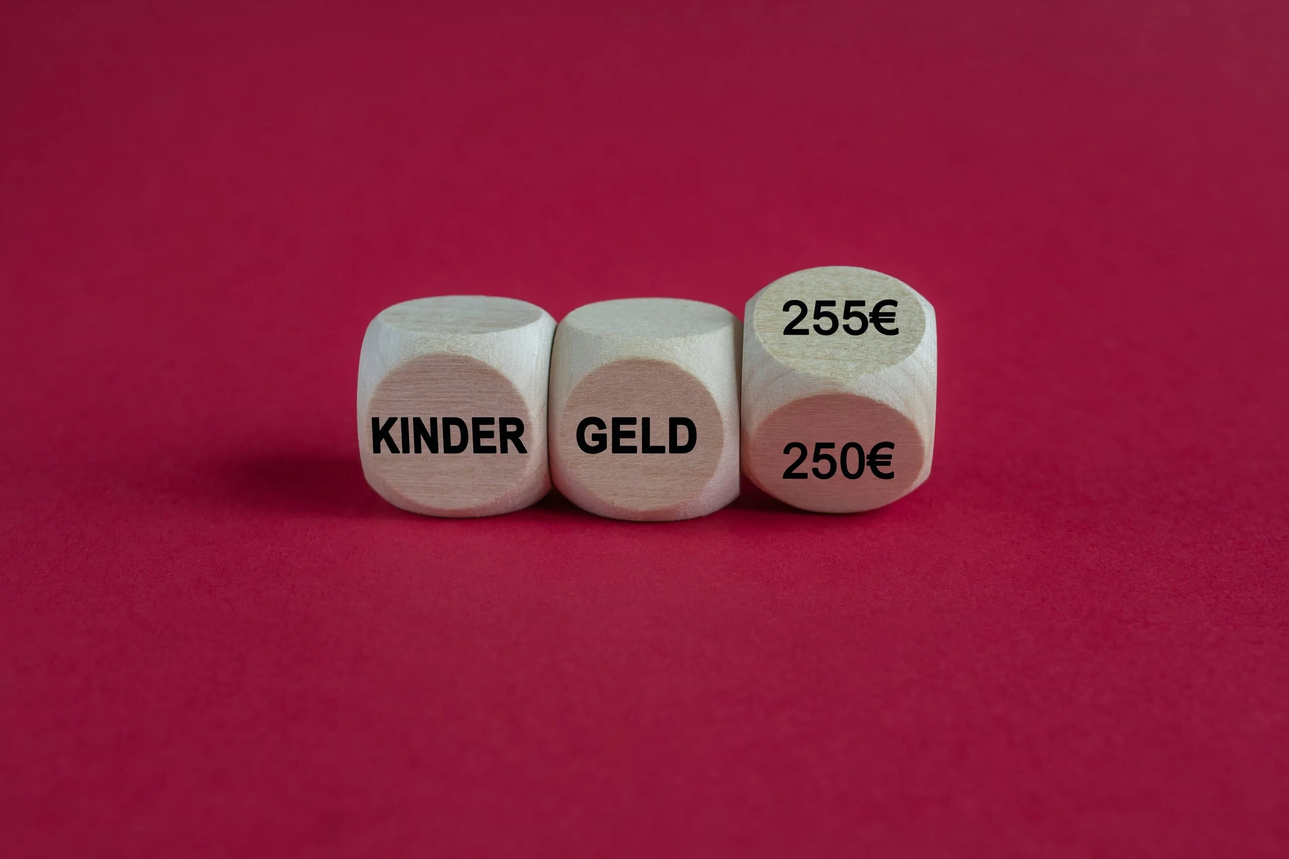 Ab Januar 2025: Steuer-Minus und Kindergeld-Plus