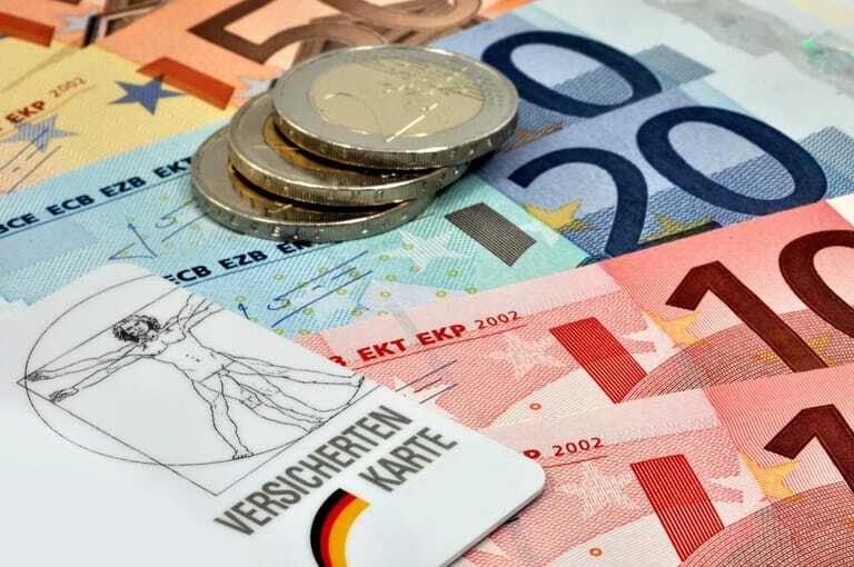 Krankenkasse, Geld, Versicherung, Erh&ouml;hung der Beitr&auml;ge f&uuml;r 2025