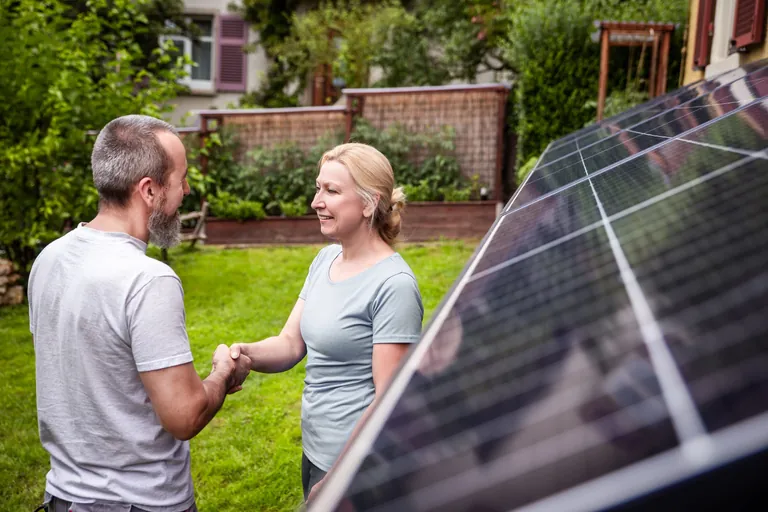 Wenn ein Mitarbeiter eine pers&ouml;nliche Verbindung zum Kunden hat, kommt ein Gru&szlig; von ihm besonders gut an.