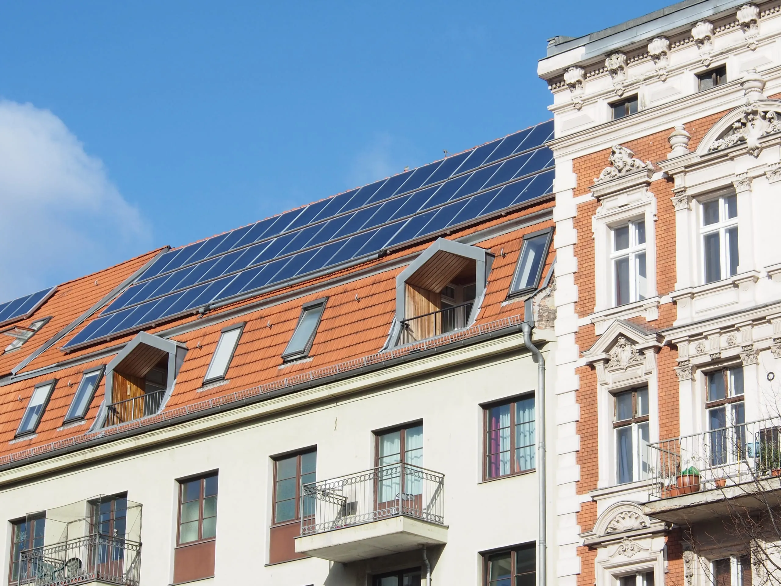 Betreiberkonzept erleichtert PV-Anlagen auf Mehrfamilienhäusern