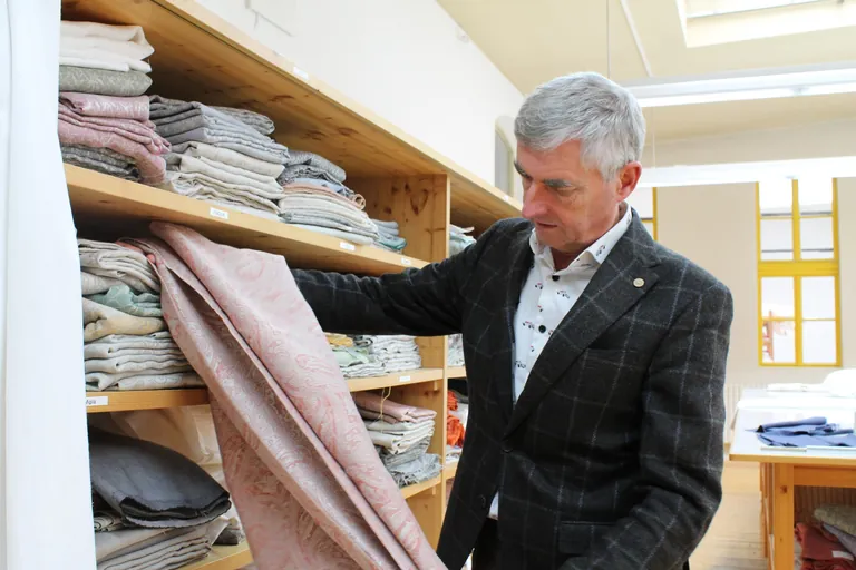 Dr. Felix Fremerey in der Produktionshalle