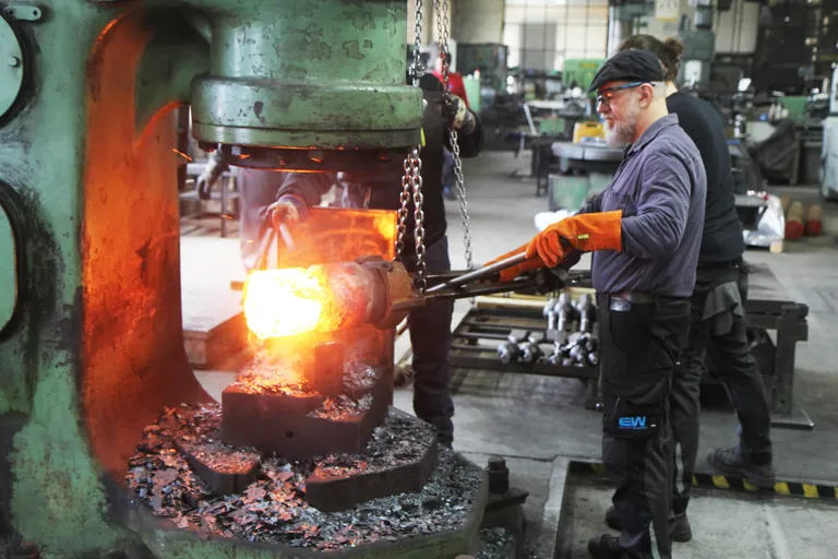 Schmiede, Kl&ouml;ppel