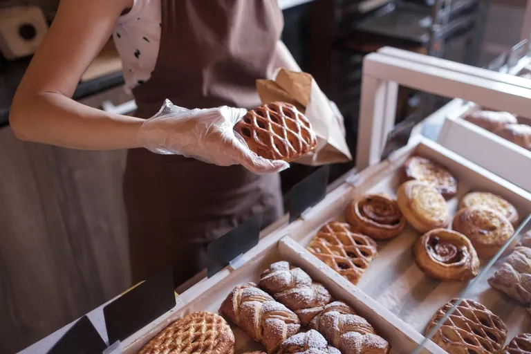 Mit Liebe gebacken, mit Mindestlohn entlohnt.