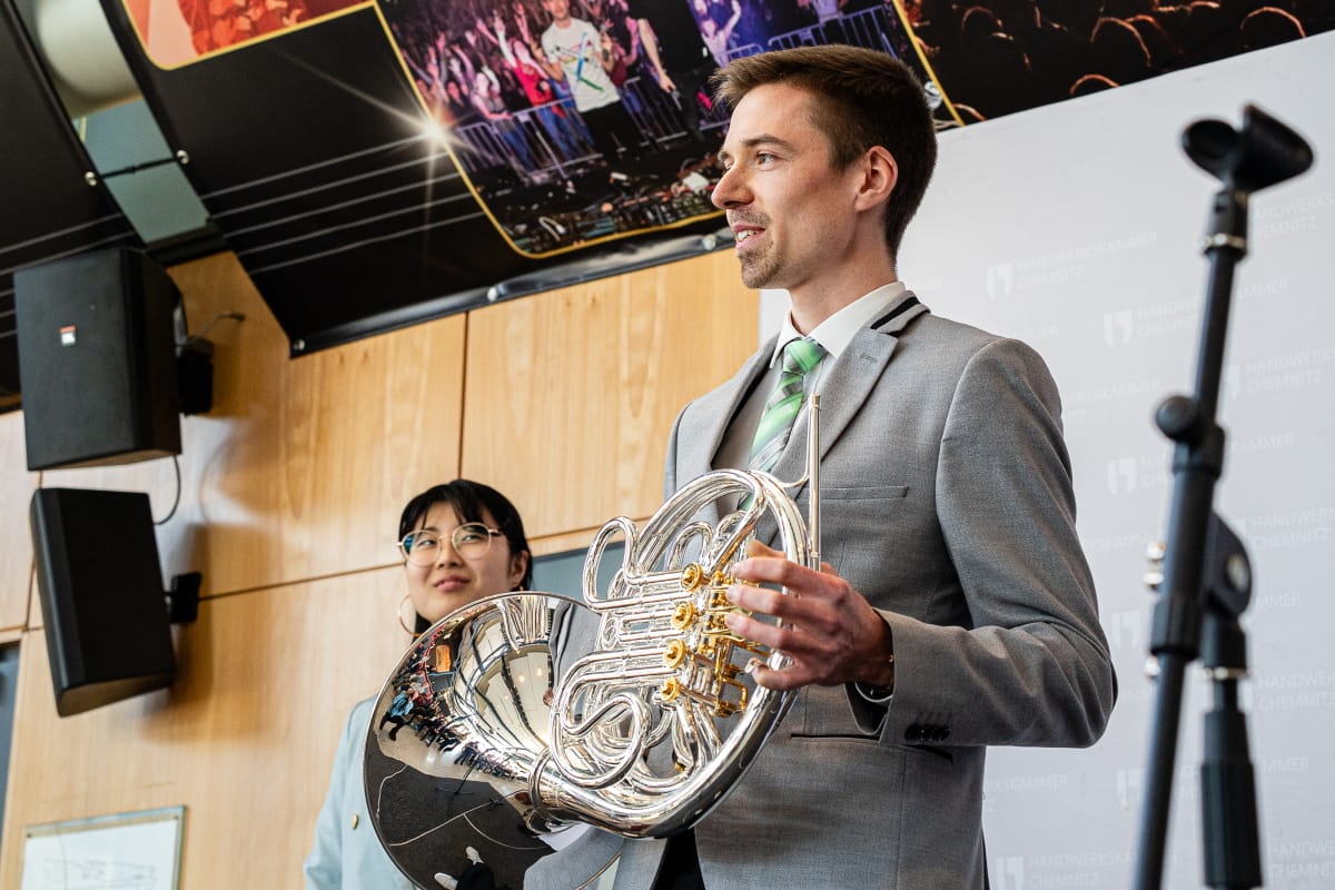 Metallblasinstrumentenmachermeister Niklas Ullmann