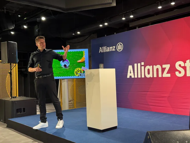 Patrick Ittrich auf der B&uuml;hne der HEROcon Dortmund