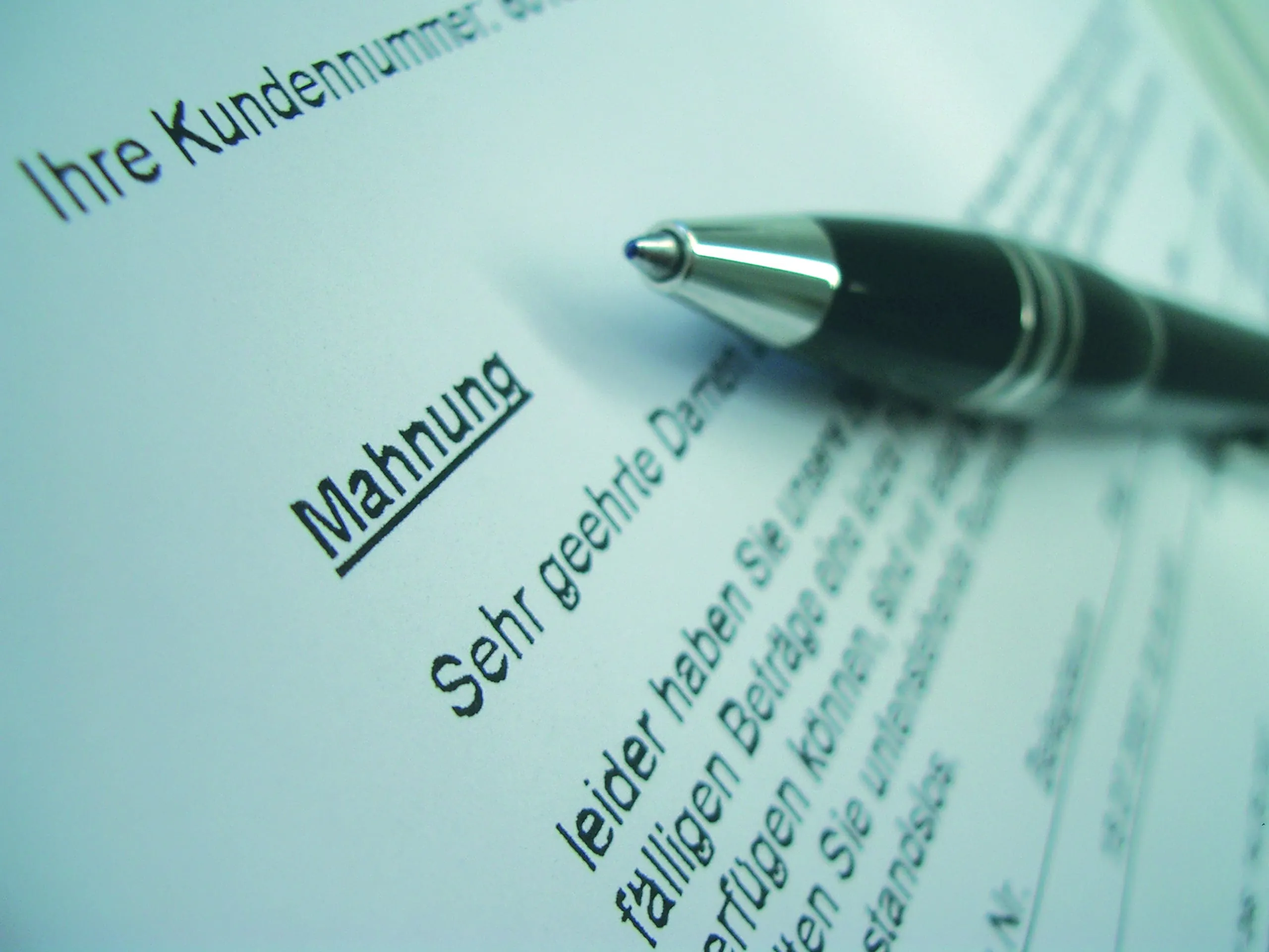 Kunde zahlt nicht: Wie Sie Forderungen berichtigen