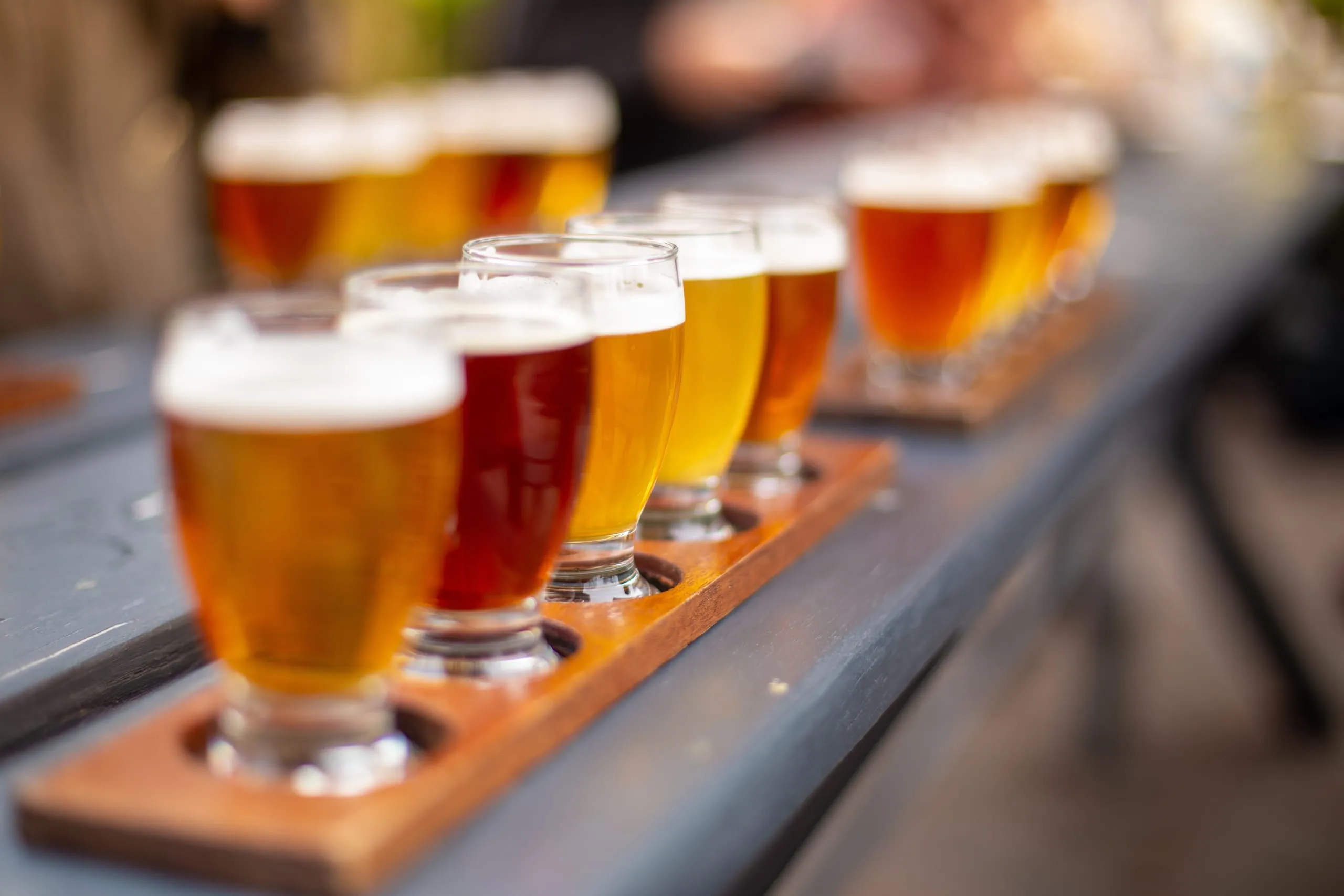 Bierabsatz auf Rekordtief – Brauereien unter Druck