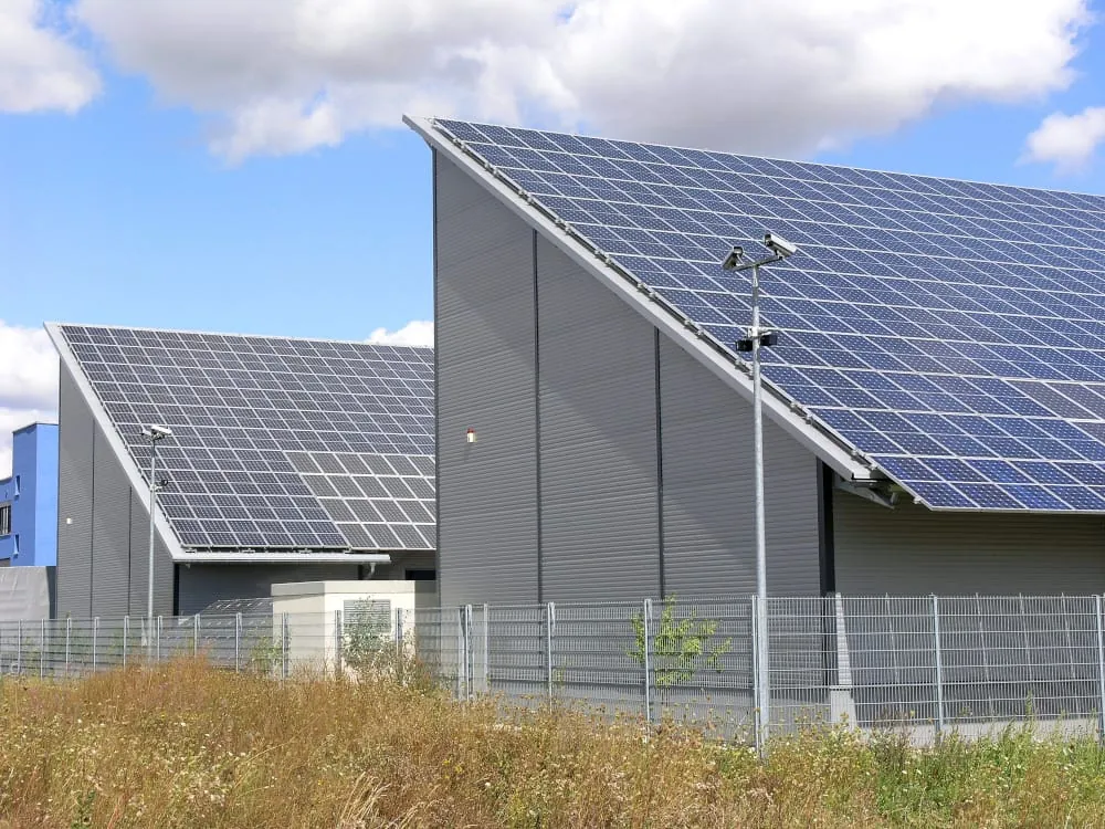 Sonderabschreibung: So lohnt sich Solarstrom vom Firmendach