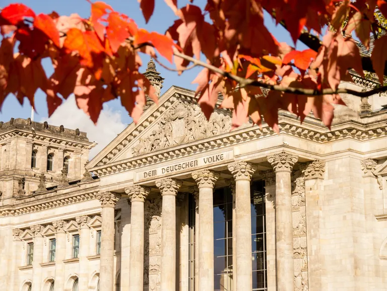 Bundestag im herbst