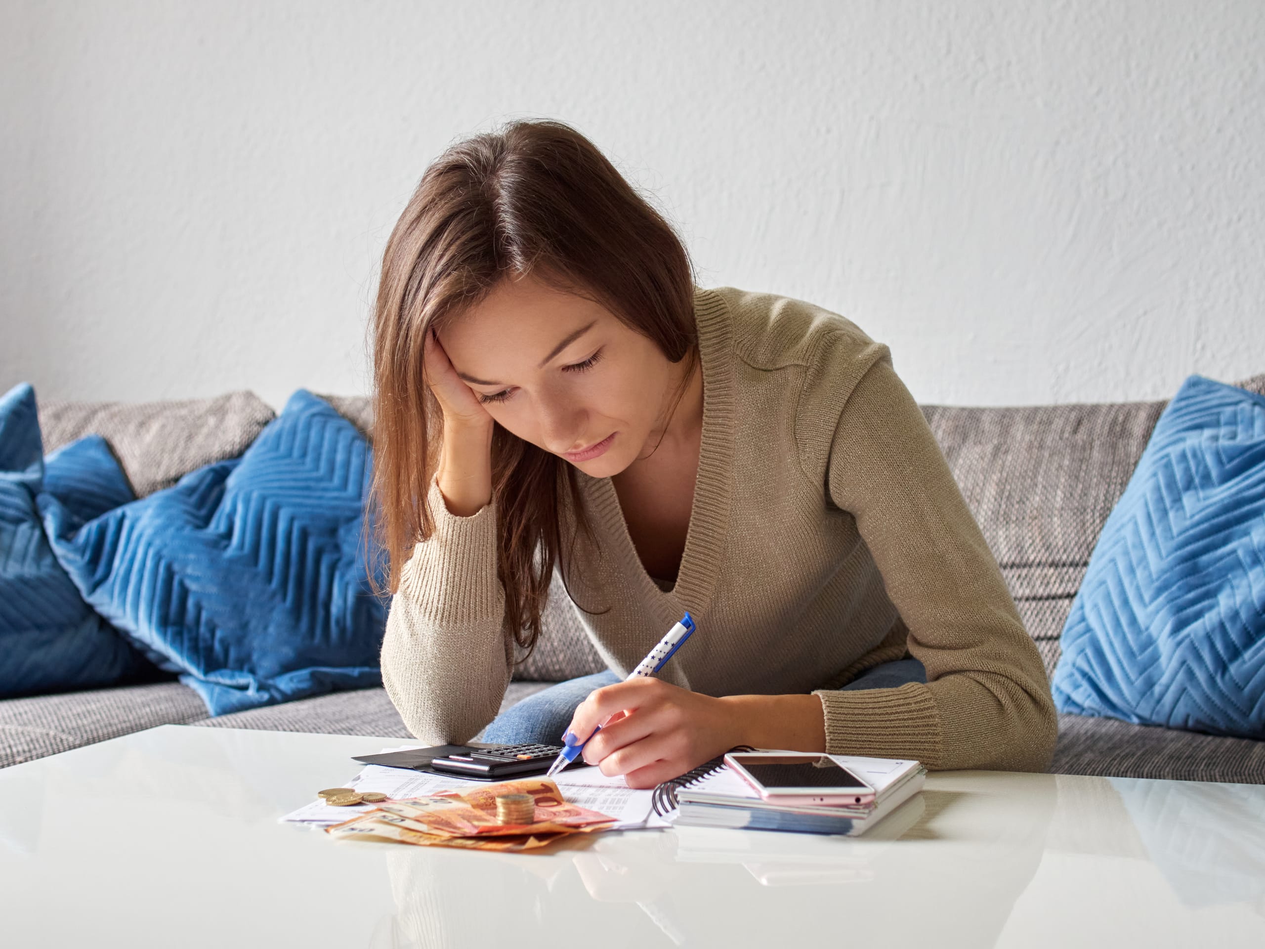 When apprentices fall into the debt trap