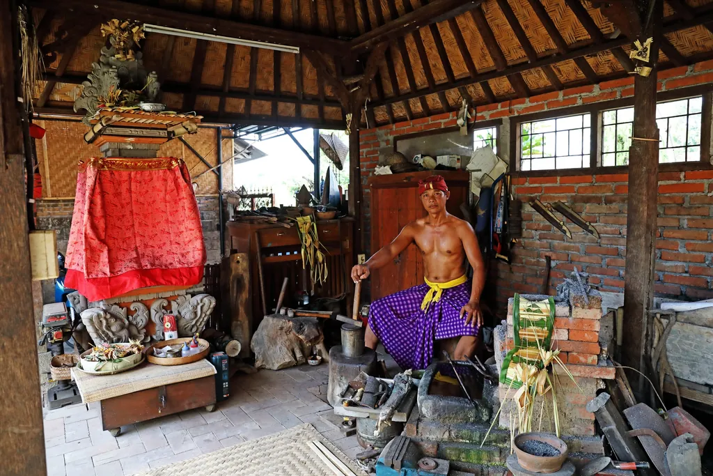 Schmied in Indonesien.