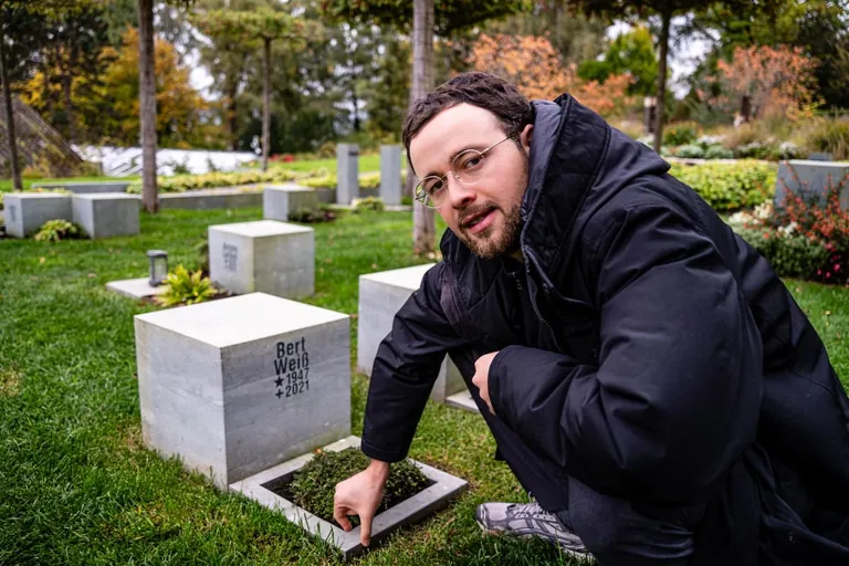 Projektleiter Max Geiger auf dem Campus Vivorum