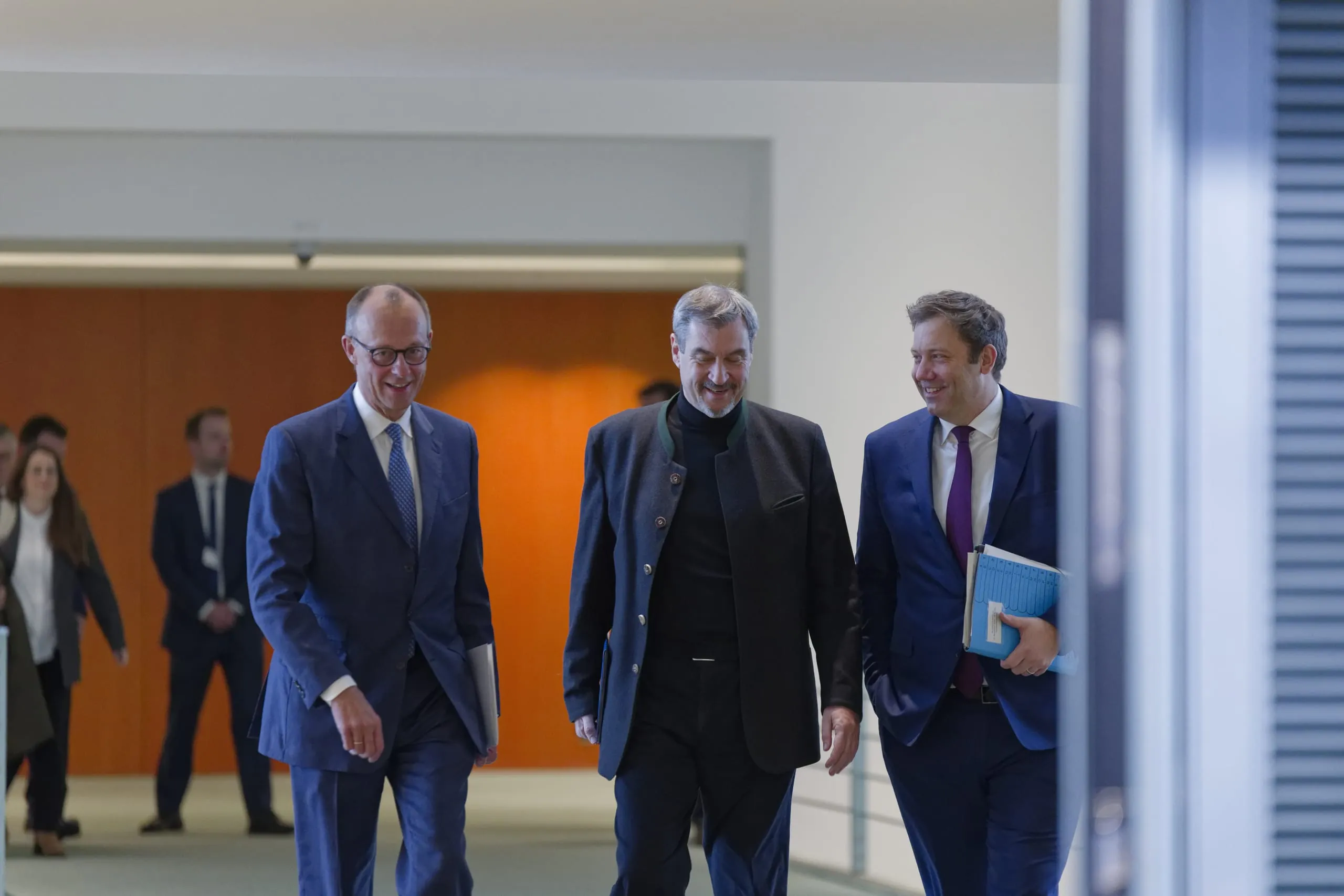 Mehr Geld für E-Autos, sichere Rente und schnelleres Bauen