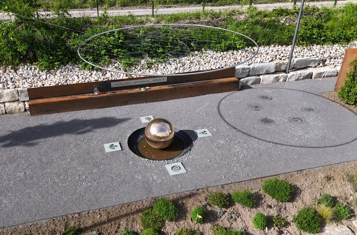 Ausdruck der Vielfalt der Kulturen und Religionen auf dem Campus Vivorum