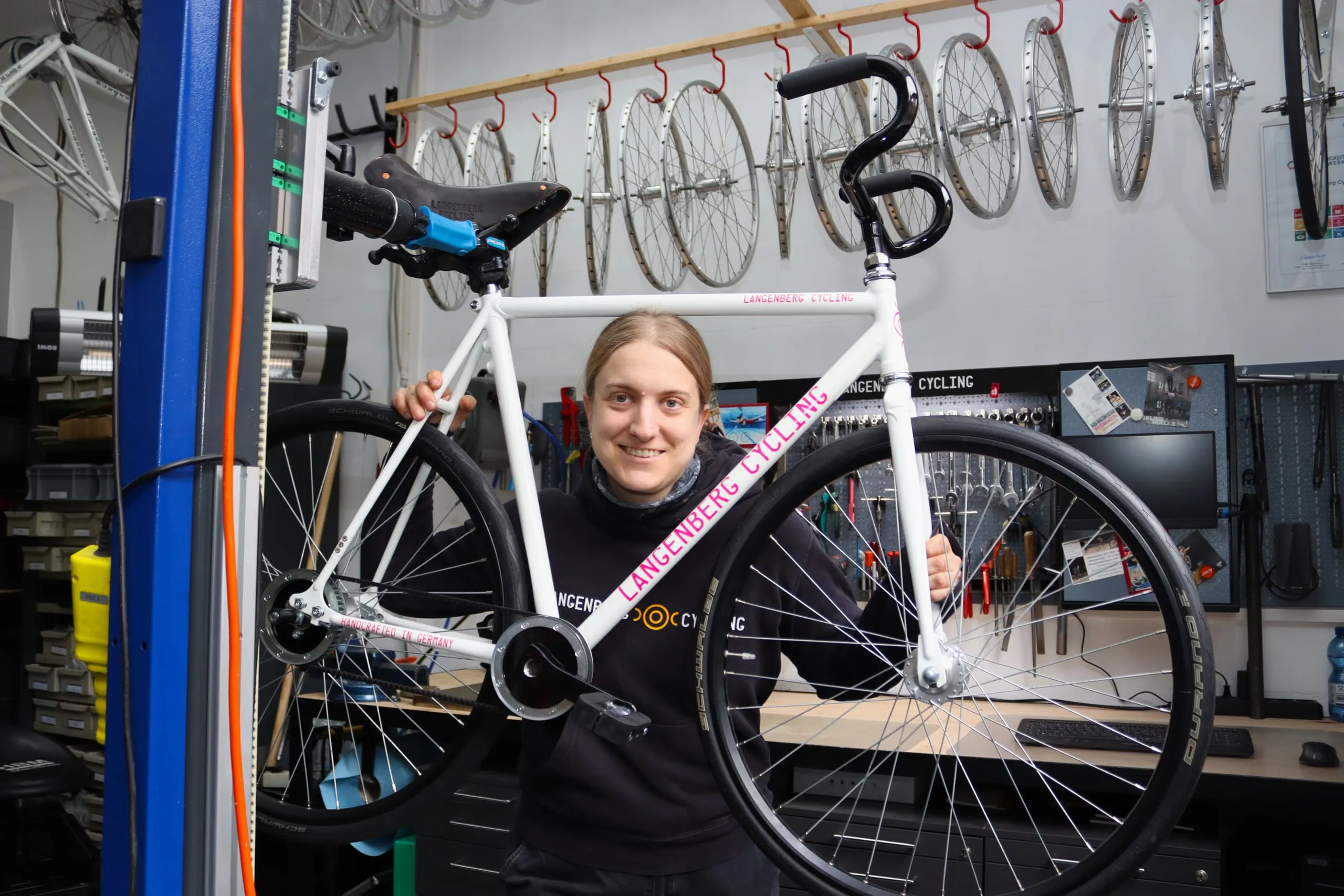 In dieser Werkstatt kaufen Artisten und Sportler ein