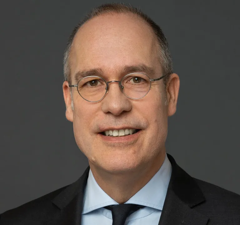 J&ouml;rg Kr&auml;mer