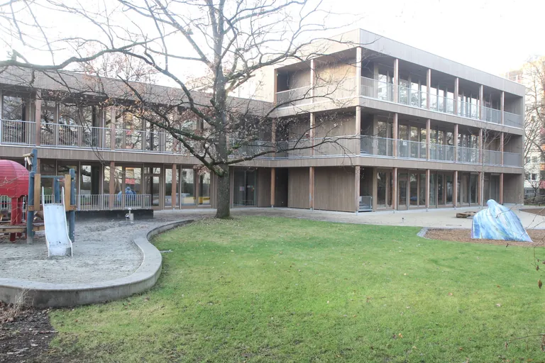 München_Haus DerKinder_Gartenansicht