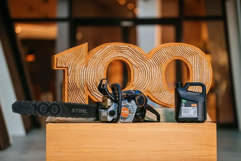 Benzinmotors&auml;ge von Stihl als Jubil&auml;umsmodell