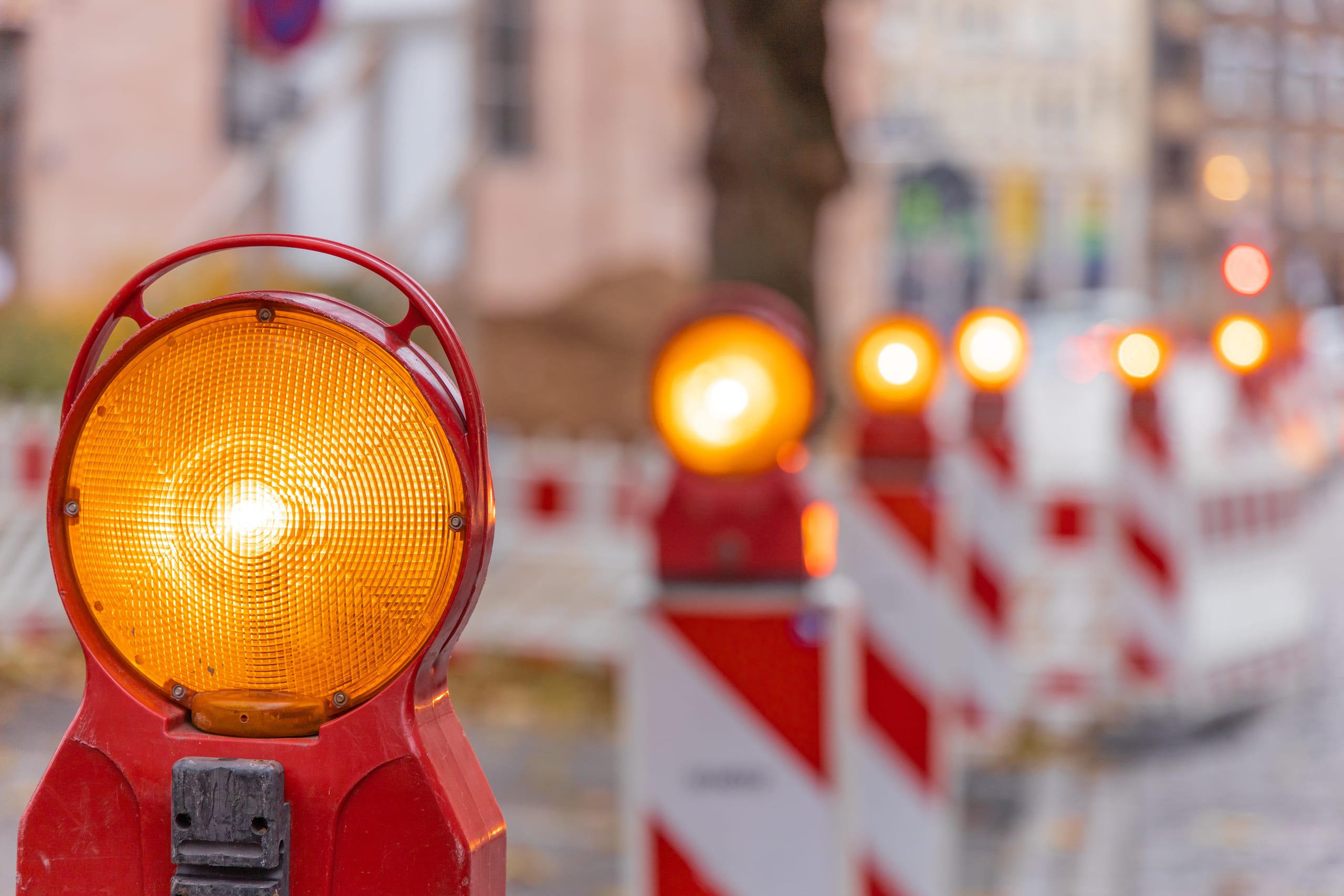 Baustellenabsperrung Straße