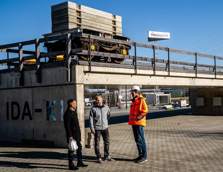 Forschungsbr&uuml;cke bei Hentschke Bau