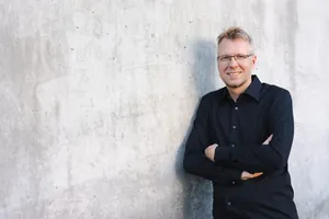 Fotograf Jan-Timo Schaube gibt Tipps für gute Mitarbeiterfotos.