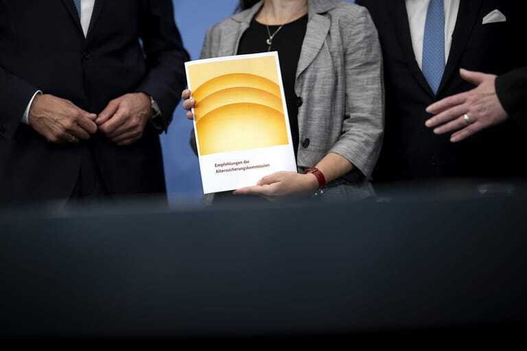 Vorschl&auml;ge Rentenreform &uuml;bergeben