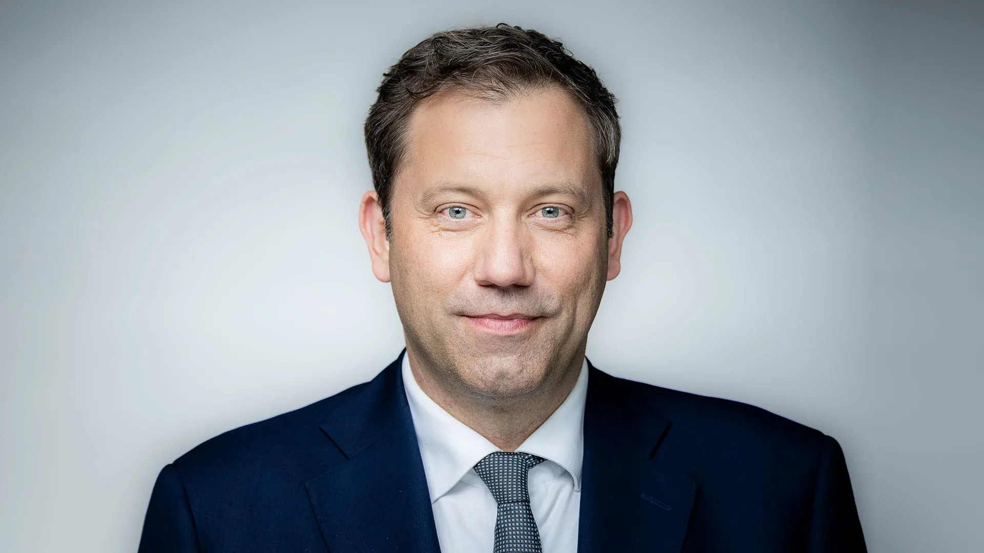 Jedes Jahr mehr als 200 Milliarden Euro neue Schulden