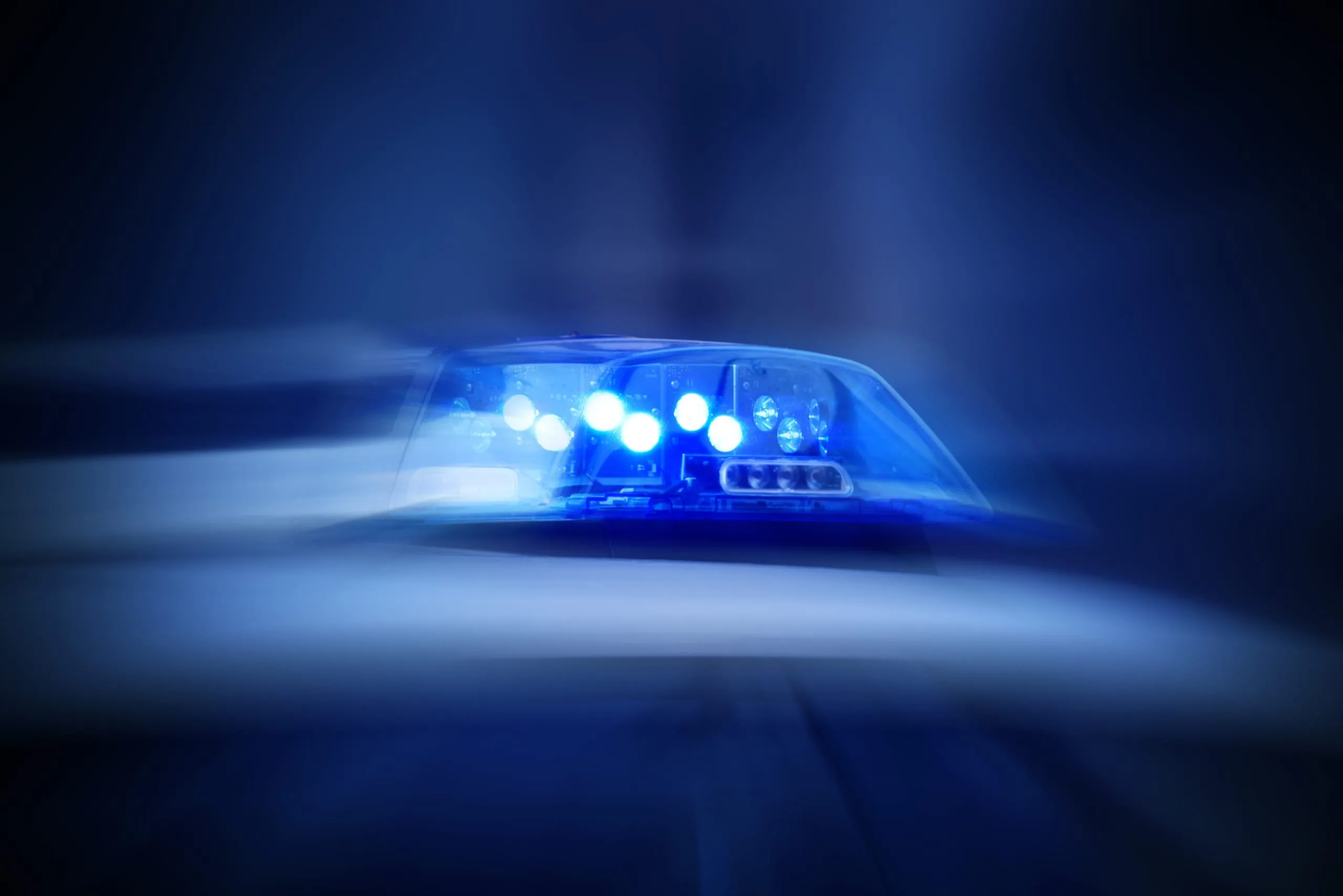 Gerüst kippt weg – Zimmerer stürzt in die Tiefe