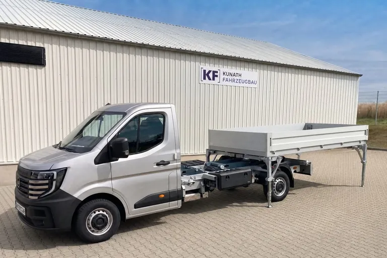 Nissan Interstar mit Wechselbr&uuml;cke von Kunath