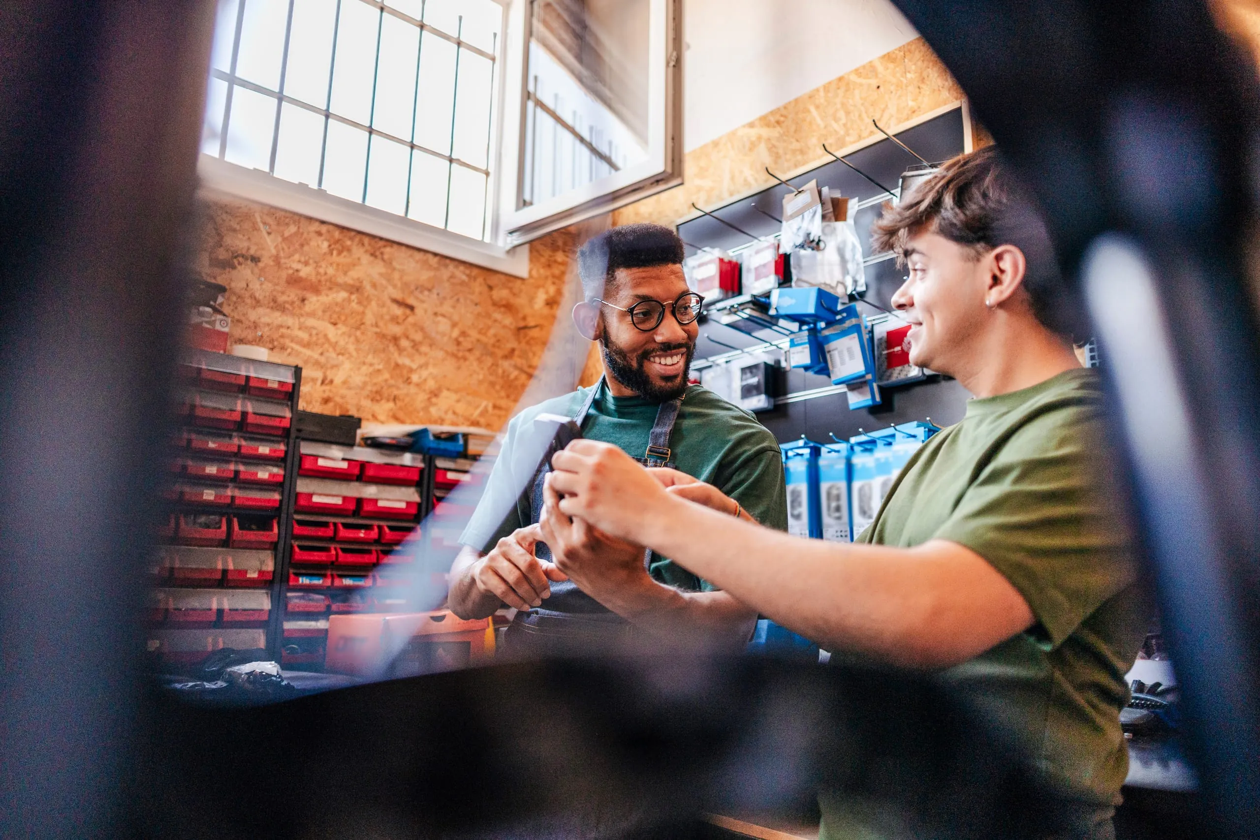 Sozialisation in der Ausbildung: Mehr als nur Fachwissen vermitteln