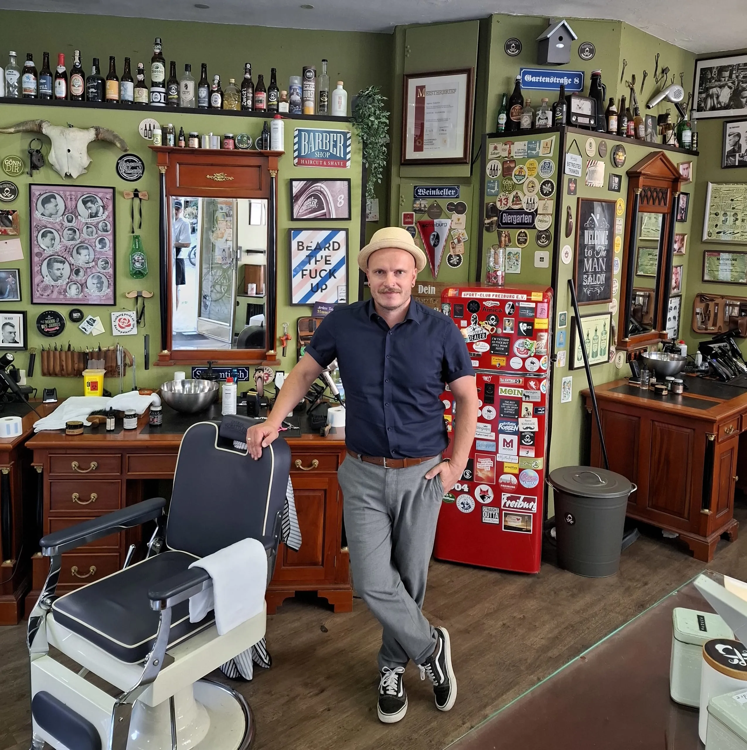 Was einen Herrenfriseur trägt, wenn der Hype zur Normalität wird